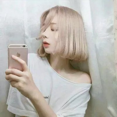 10号舱里的女人